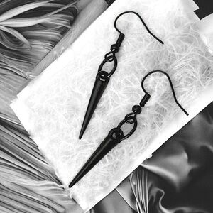5 For $25💫Black Punk Spike Earrings